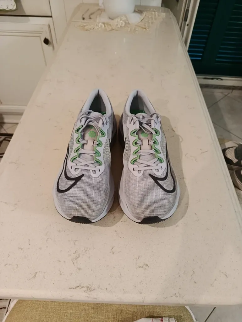 Tweedehands Nike Zoom Fly 4 bike — afbeelding 3 van 6