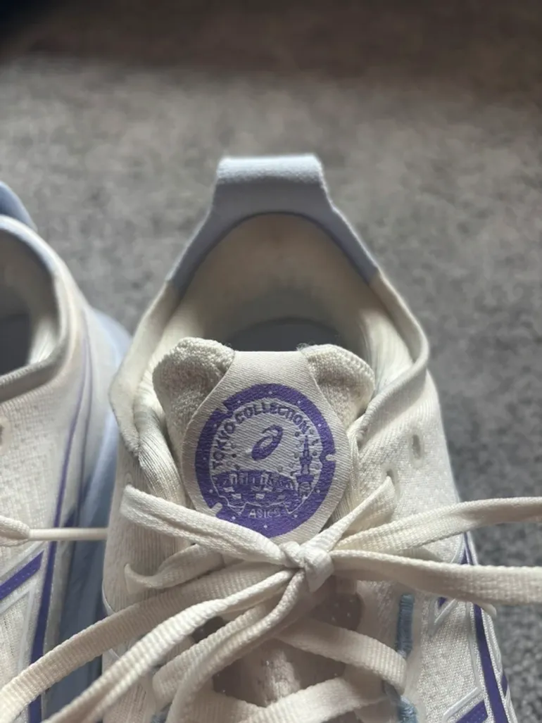 Used Asics Running Shoes Men Size 42 bike — image 8 of 8