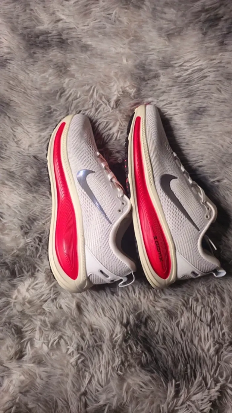 Used Nike Zoom Vomero 18 bike — image 4 of 7