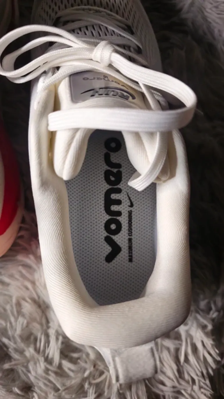 Used Nike Zoom Vomero 18 bike — image 7 of 7