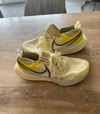 Used Decathlon Zegama 2 Running Shoes