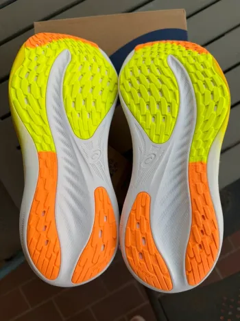 Used Asics Gel Saiun 3 bike — image 2 of 5