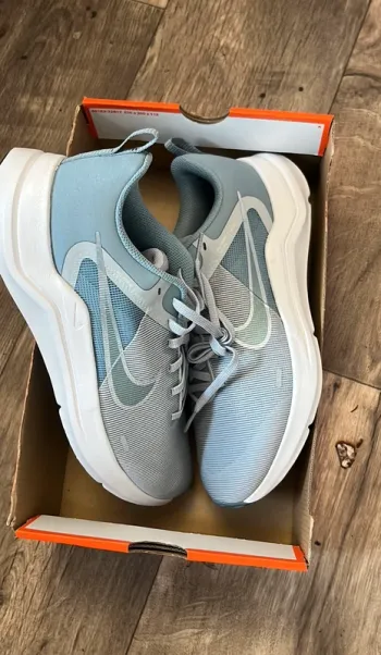Used Lauf Nike Run Schuhe Gr. 42.5 bike — image 8 of 13