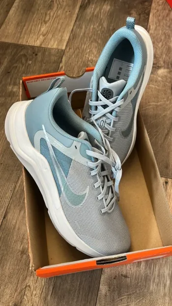 Used Lauf Nike Run Schuhe Gr. 42.5 bike — image 7 of 13