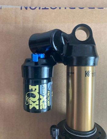 Used Fox Float X2 Factory 2024 bike — image 7 of 10