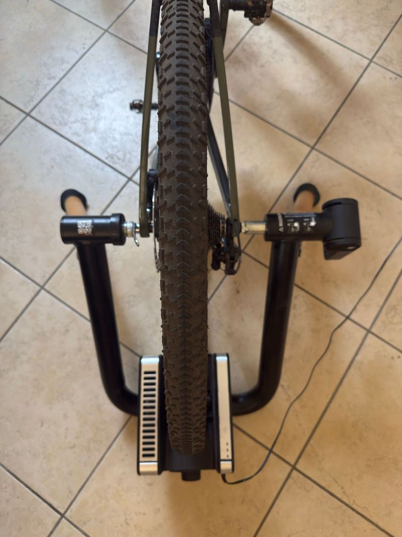 Used Elite Tuo Smart Trainer Cycling Accessories