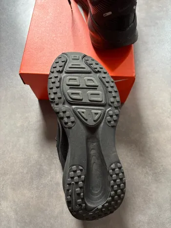 Used Nike Vomero 18 bike — image 3 of 7
