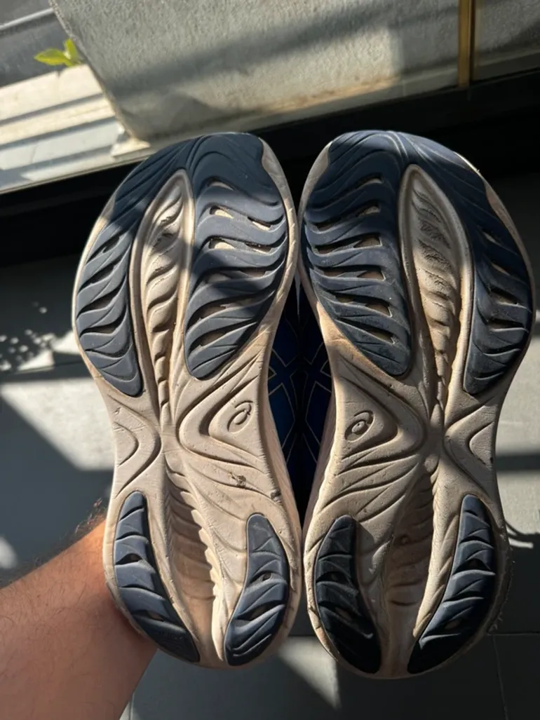 Used Asics Gel-cumulus 25 bike — image 5 of 6