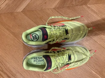New Balance Fresh Foam X 880 V14 Deejay Ten Edition bike d'occasion — image 3 sur 10