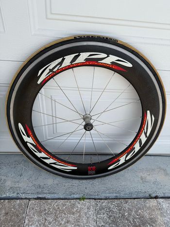 Used Zipp 808 Speed Weaponry bike — image 3 of 4