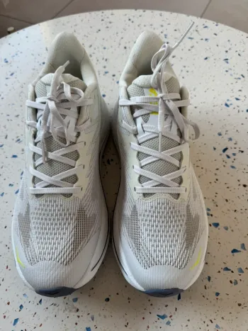 Used Hoka Challenger 8 bike — image 6 of 6