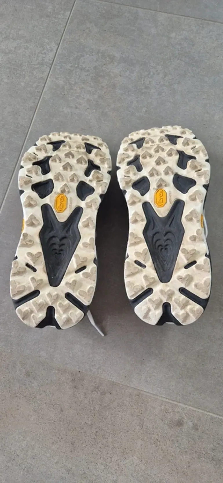 Used Hoka Speedgoat 7 bike — image 3 of 7