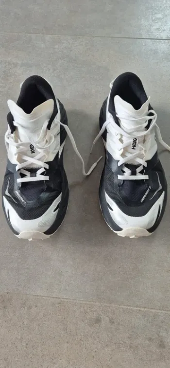 Used Hoka Speedgoat 7 Running Shoes
