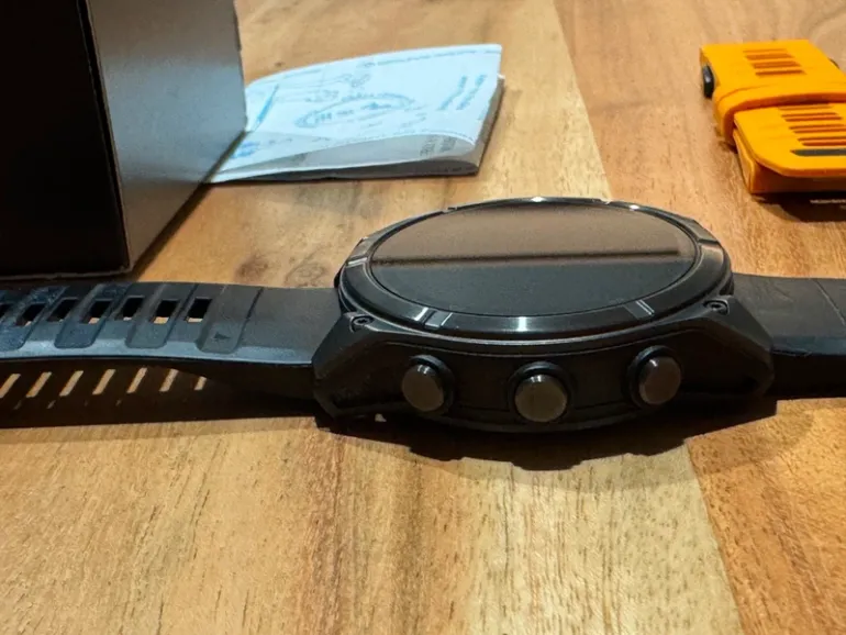 Used Garmin Fenix 8 Amoled 51mm bike — image 6 of 6