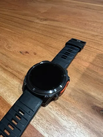 Used Garmin Fenix 8 Amoled 51mm bike — image 2 of 6