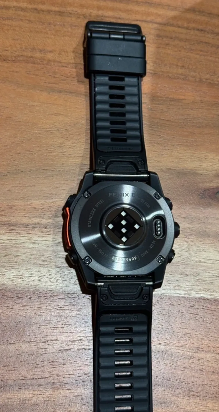 Used Garmin Fenix 8 Amoled 51mm bike — image 4 of 6