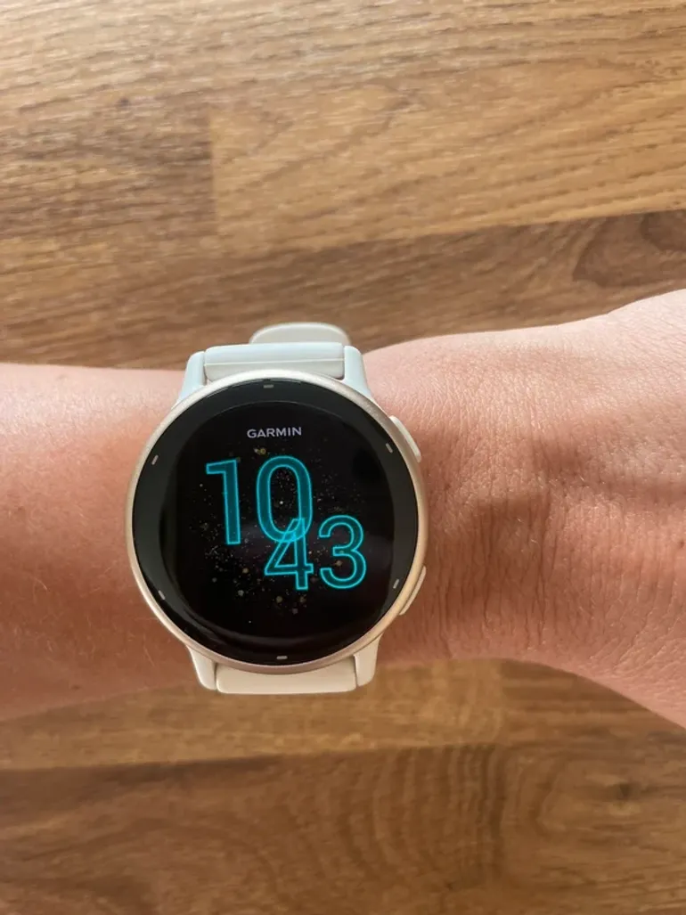 Used Garmin Vivoactive 5 bike — image 2 of 3