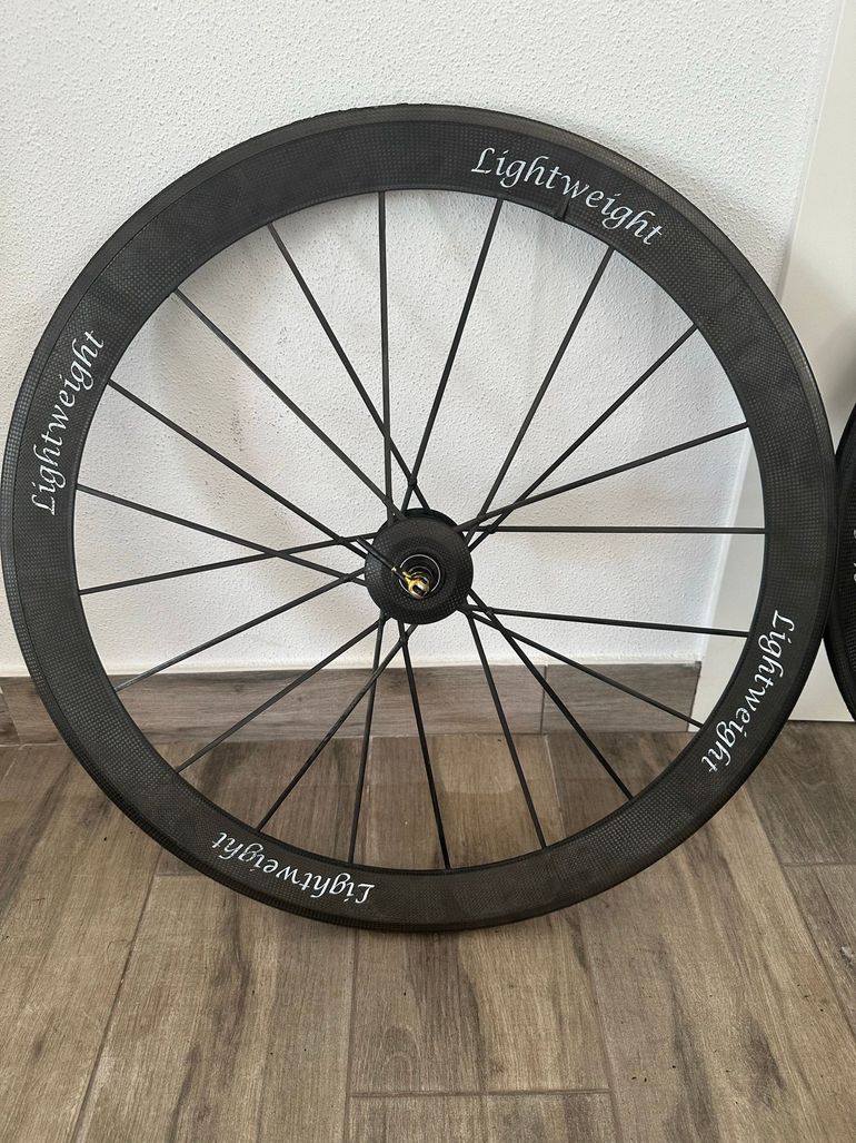 Used Lightweight Wheels bike — image 2 of 3