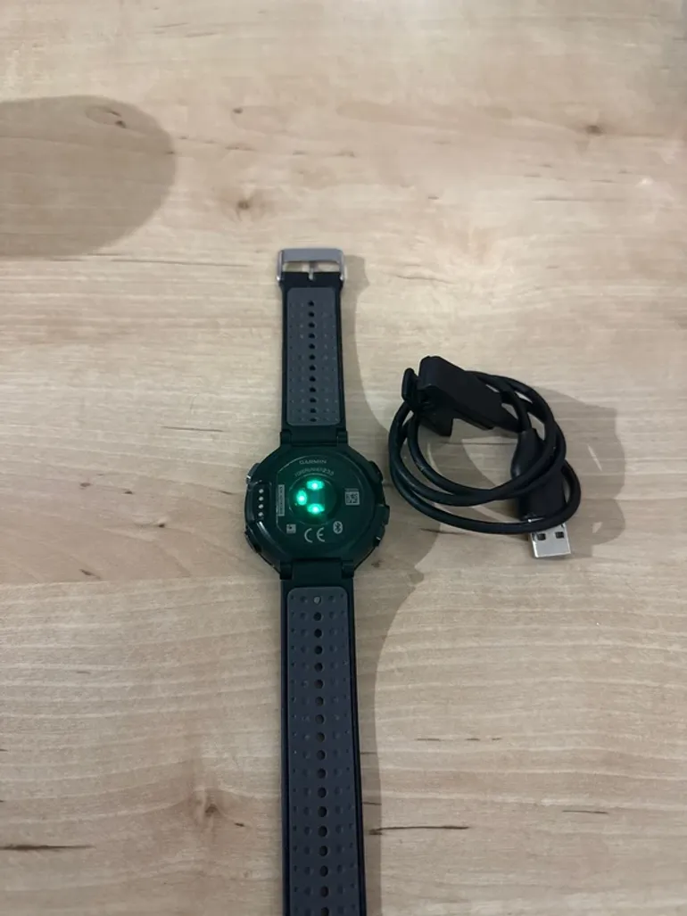 Garmin Forerunner 235 bike d'occasion — image 3 sur 5