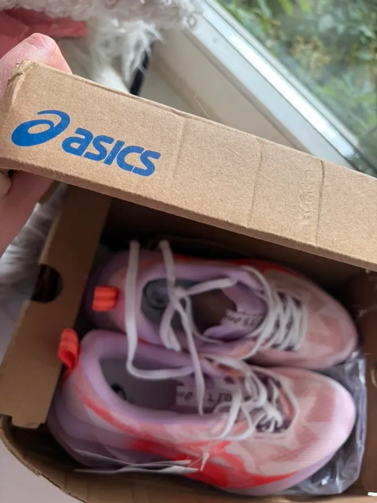 Used Asics Novablast bike — image 5 of 9
