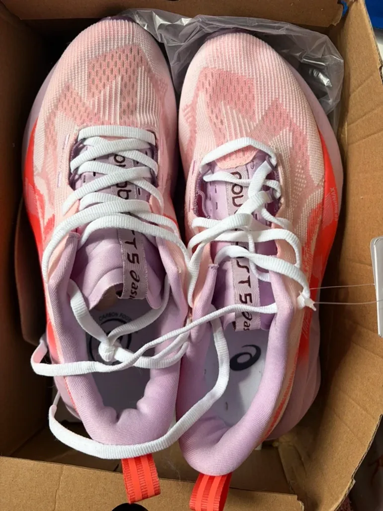 Used Asics Novablast bike — image 3 of 9