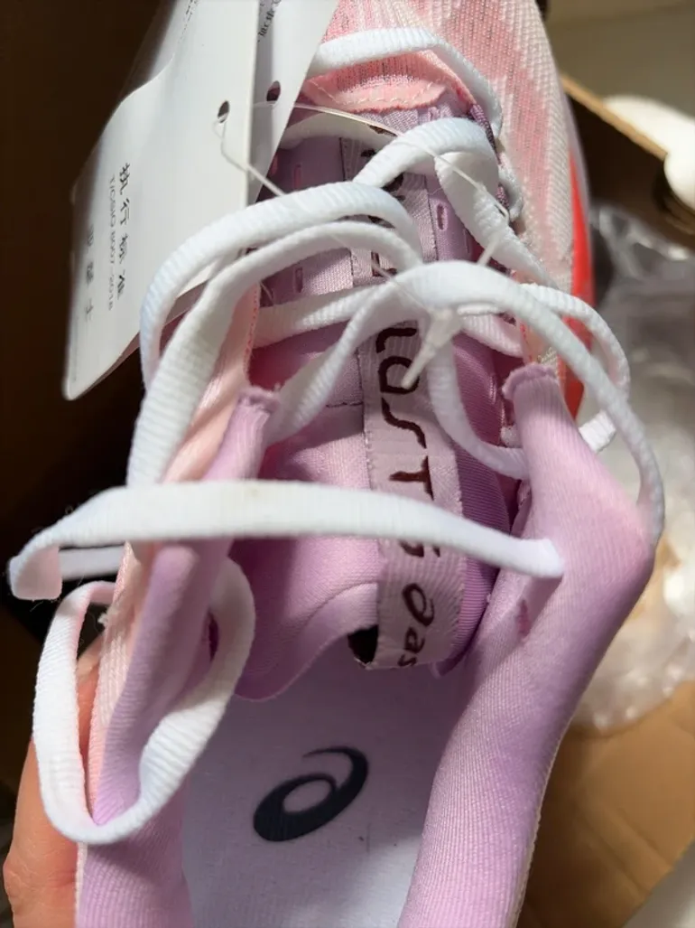 Used Asics Novablast bike — image 8 of 9