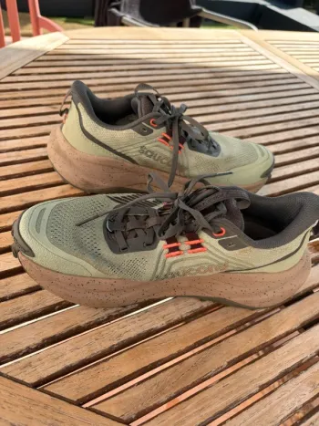 Used Saucony Xodus Ultra bike — image 3 of 6