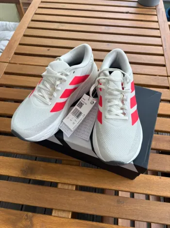Used Adidas Galaxy 8 M Running Shoes