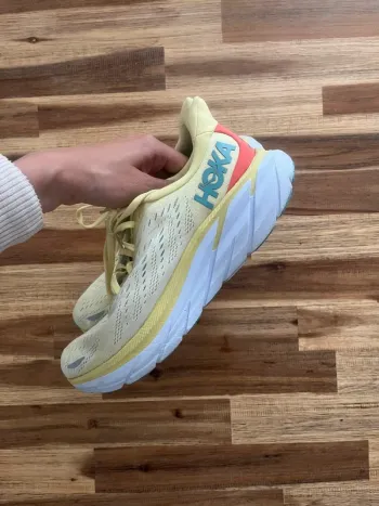 Used Hoka Clifton 8 bike — image 4 of 8