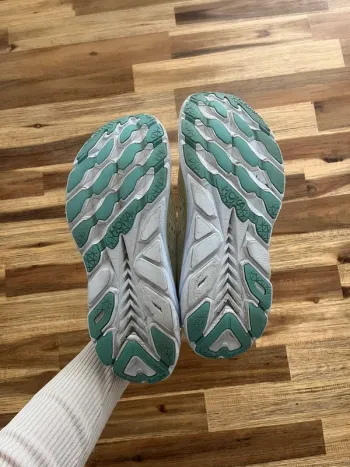 Used Hoka Clifton 8 bike — image 6 of 8