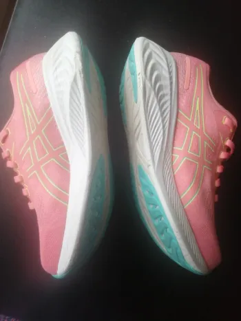 Asics Gel-Stratus 4 Knit bike d'occasion — image 6 sur 11