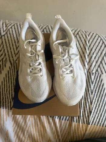 Used Asics Novablast 5 bike — image 2 of 7