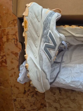 Gebrauchtes New Balance Hierro V9 bike — Bild 6 von 9