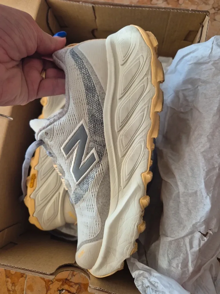 Gebrauchtes New Balance Hierro V9 bike — Bild 8 von 9