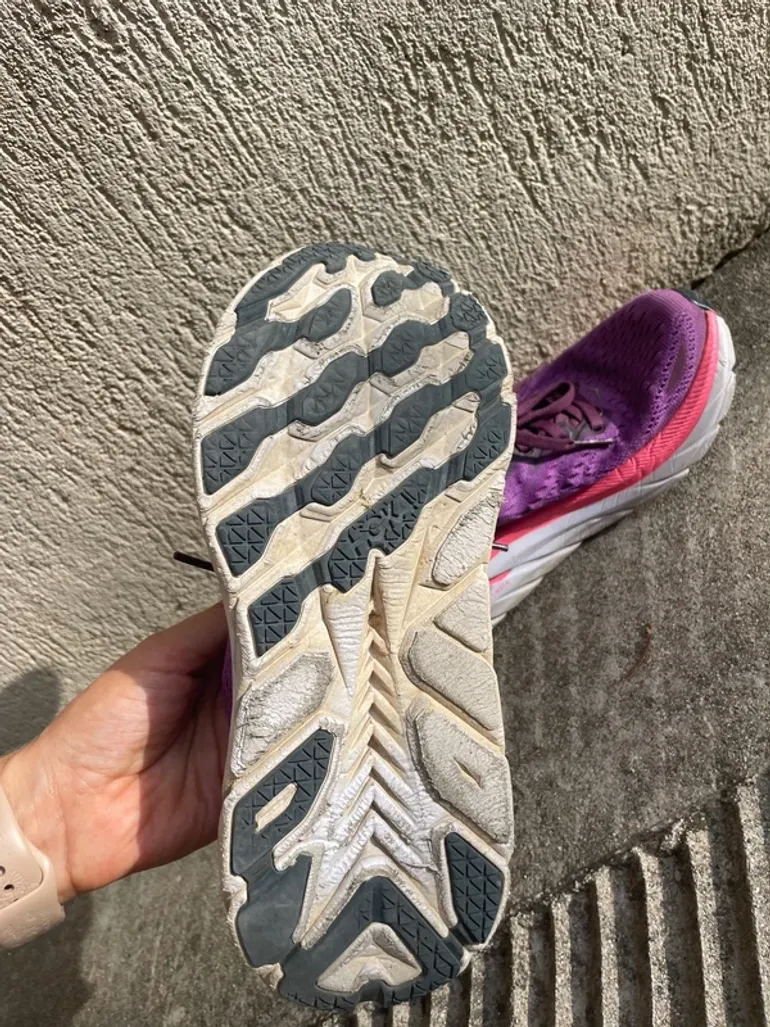 Used Hoka Clifton 8 bike — image 8 of 11