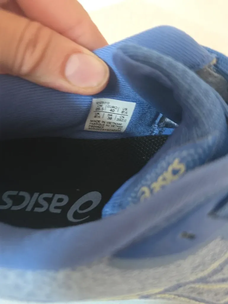 Used Asics Running Shoes bike — image 7 of 12