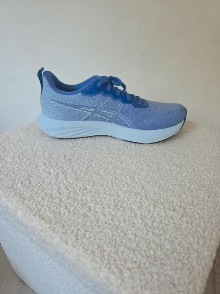 Used Asics Running Shoes bike — image 8 of 12