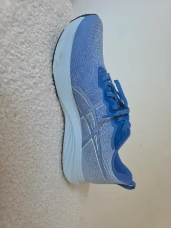 Used Asics Running Shoes bike — image 5 of 12
