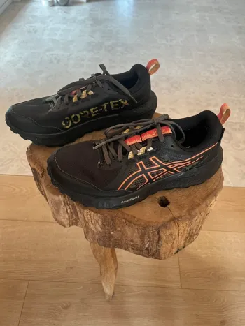 Used Asics Gel Sonoma 8 Running Shoes