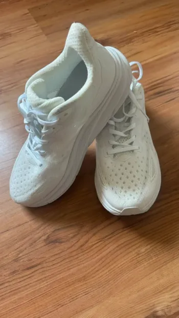 Hoka Clifton 9 Running Shoes d'occasion
