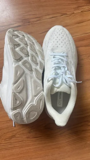 Used Hoka Clifton 9 bike — image 4 of 6