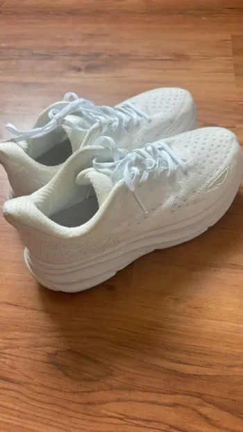 Used Hoka Clifton 9 bike — image 5 of 6