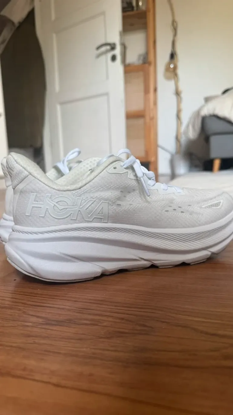Used Hoka Clifton 9 bike — image 2 of 6