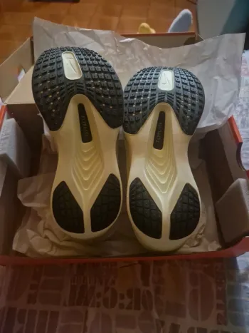 Käytetty Nike Zoom Fly 6 bike — kuva 4 / 4