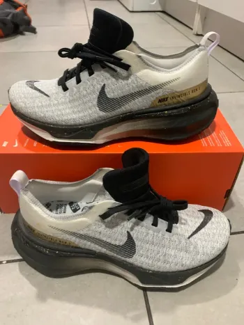 Premium ZoomX Invincible Run Running Shoes d'occasion