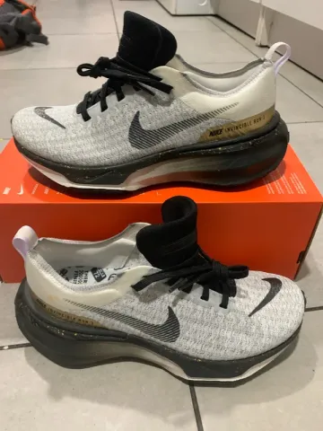 Použité Premium ZoomX Invincible Run Running Shoes