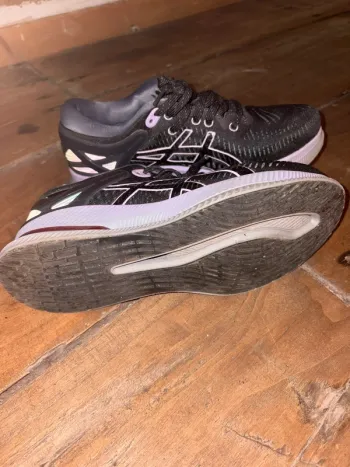 Used Asics Baskets de sport bike — image 3 of 3