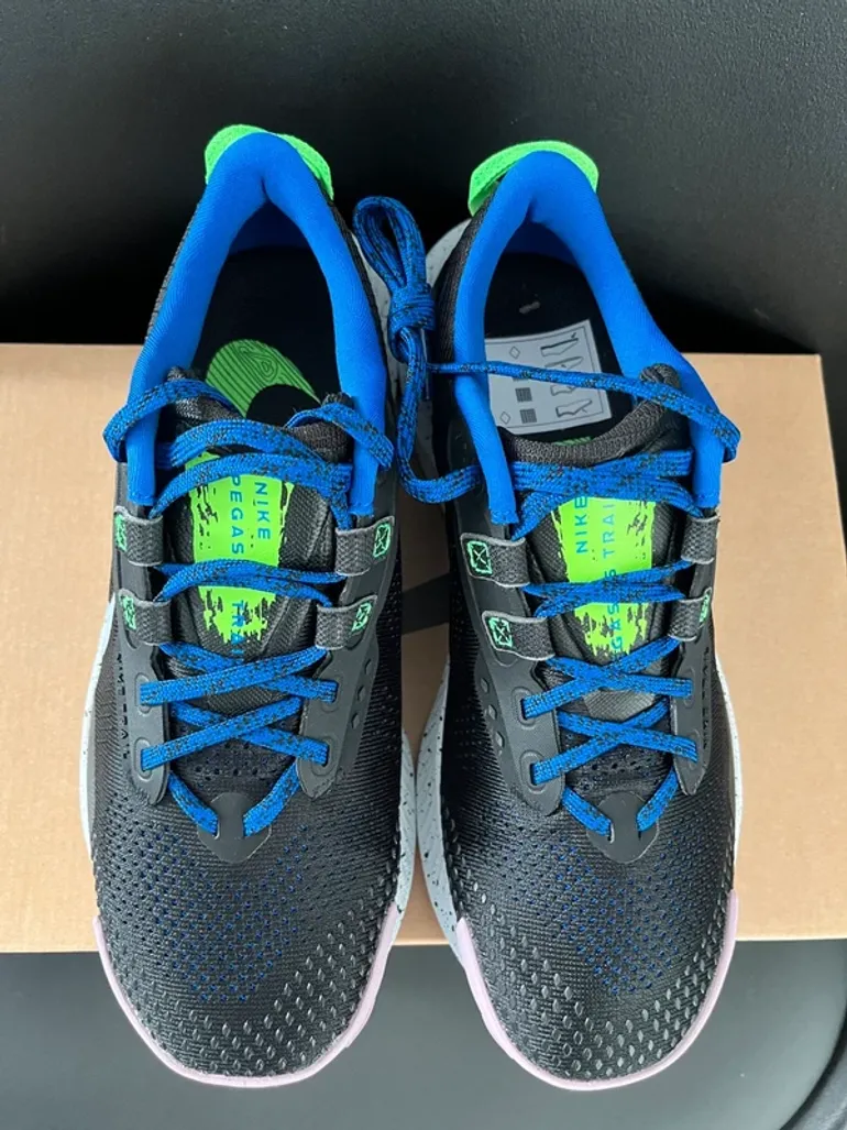 Used Nike Trail Running Shoes bike — image 4 of 11