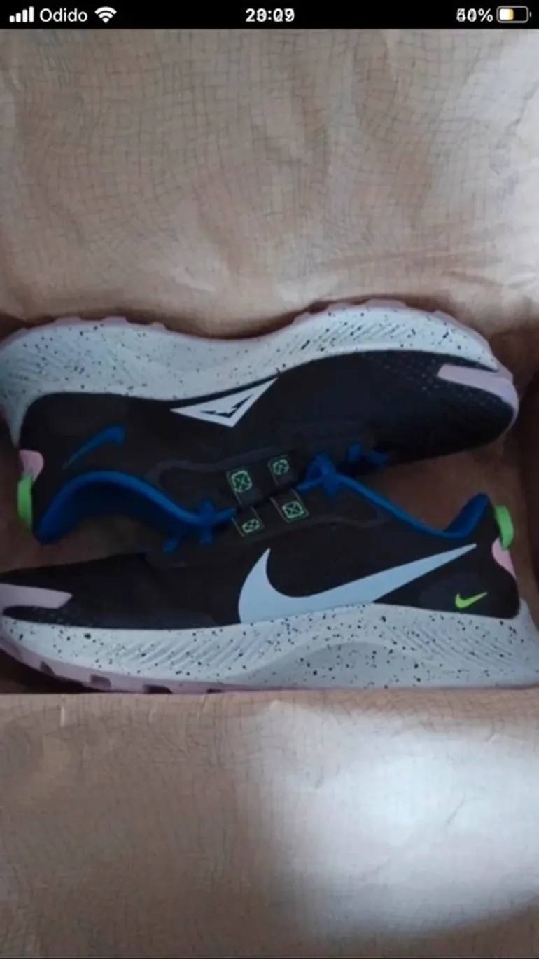 Used Nike Trail Running Shoes bike — image 10 of 11