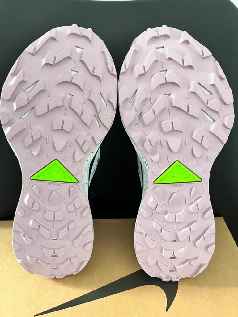 Used Nike Trail Running Shoes bike — image 9 of 11